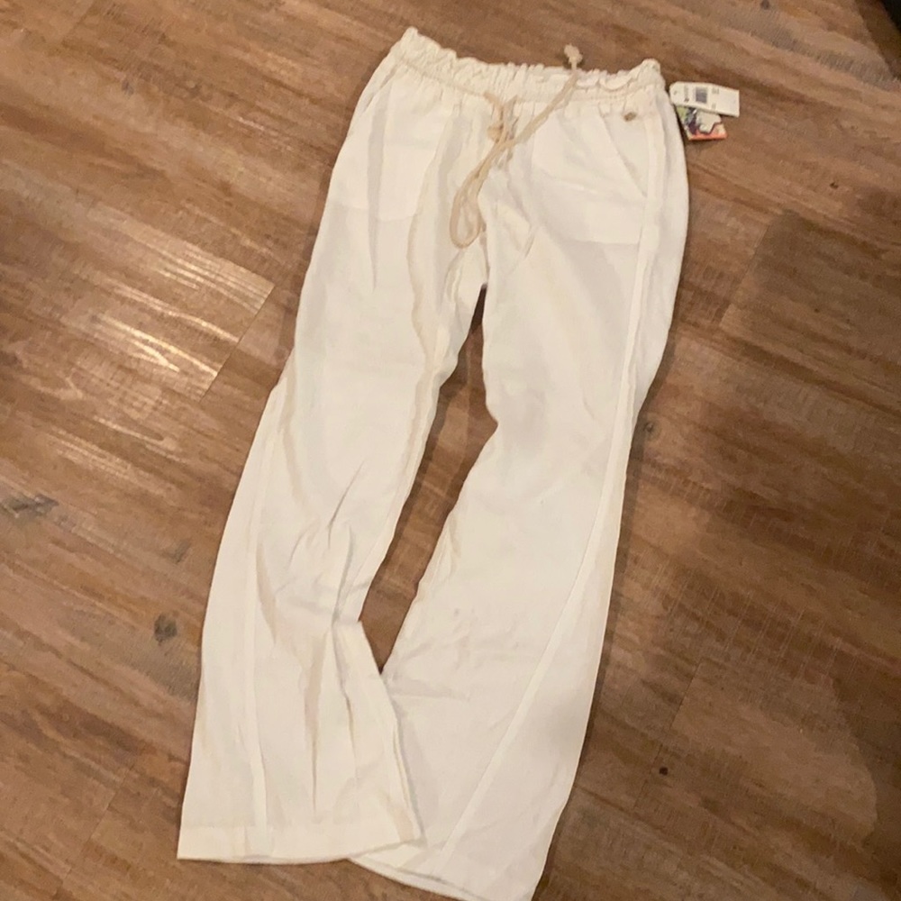 Roxy flare slightly off white pant, small